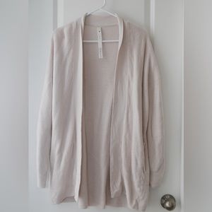Women’s Lululemon cream cardigan. Size 6.
